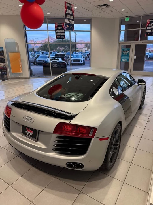2010 Audi 42 R8 - Image 4 of 12