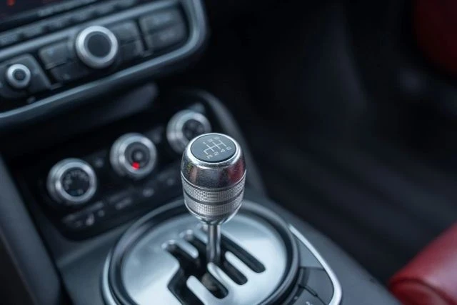 2010 Audi 42 R8 - Image 2 of 13