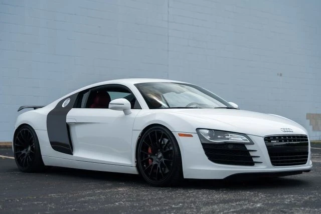 2010 Audi 42 R8 - Image 8 of 13