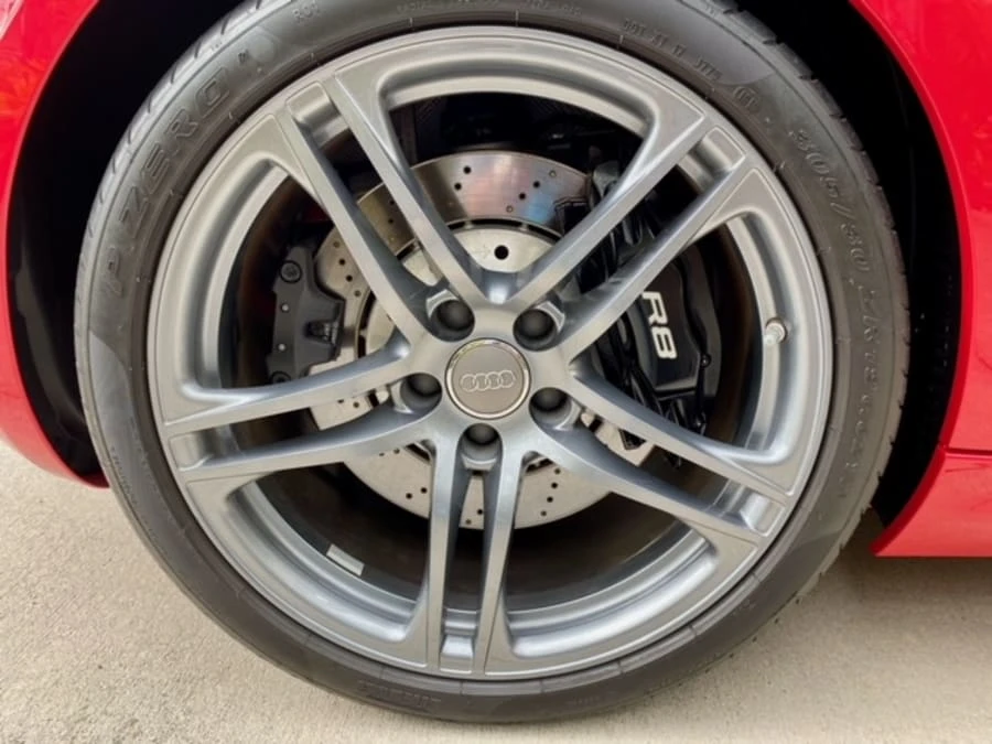 2010 Audi 42 R8 - Image 19 of 31