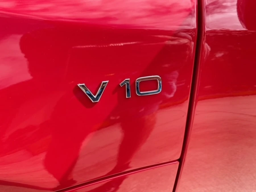 2010 Audi 42 R8 - Image 16 of 31