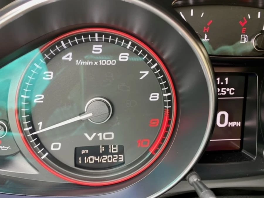 2010 Audi 42 R8 - Image 27 of 31