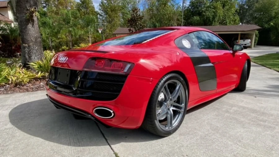 2010 Audi 42 R8 - Image 14 of 31