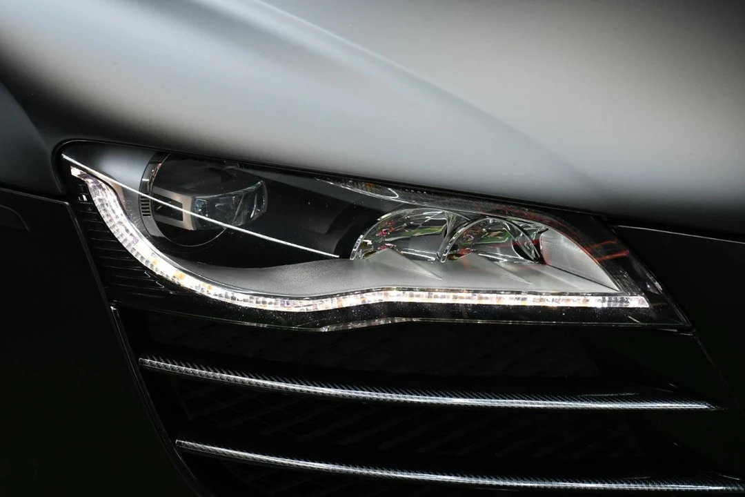 2010 Audi 42 R8 - Image 17 of 31
