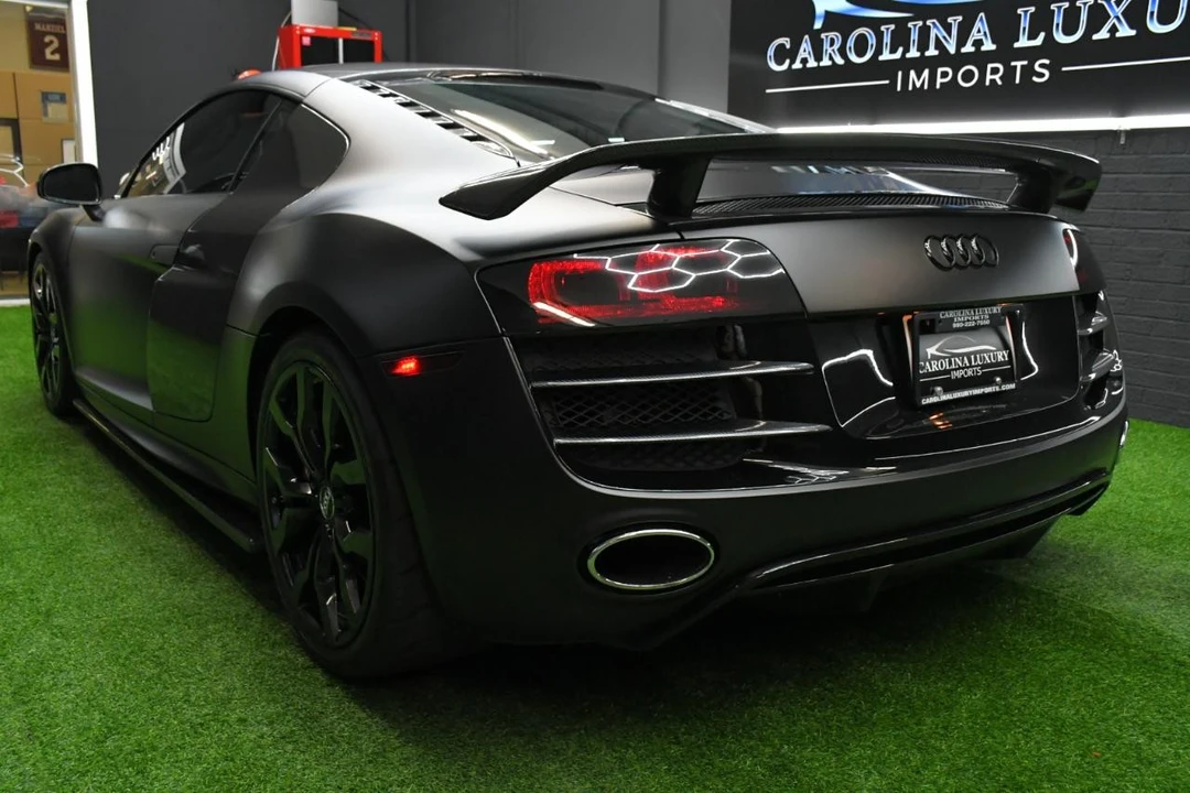2010 Audi 42 R8 - Image 8 of 31