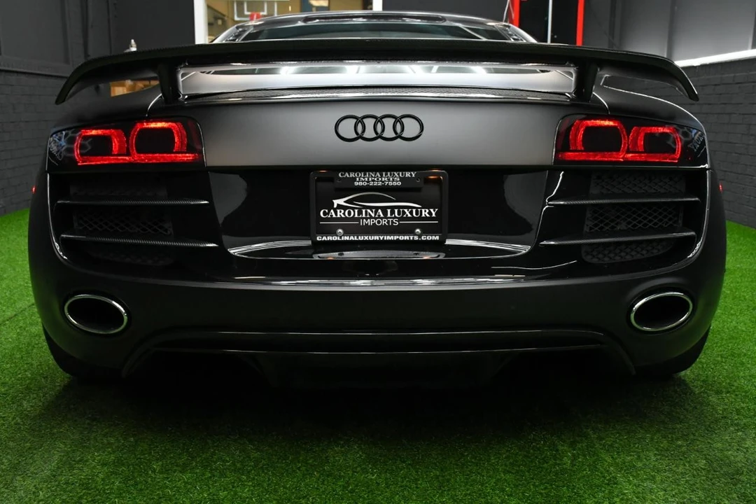 2010 Audi 42 R8 - Image 7 of 31