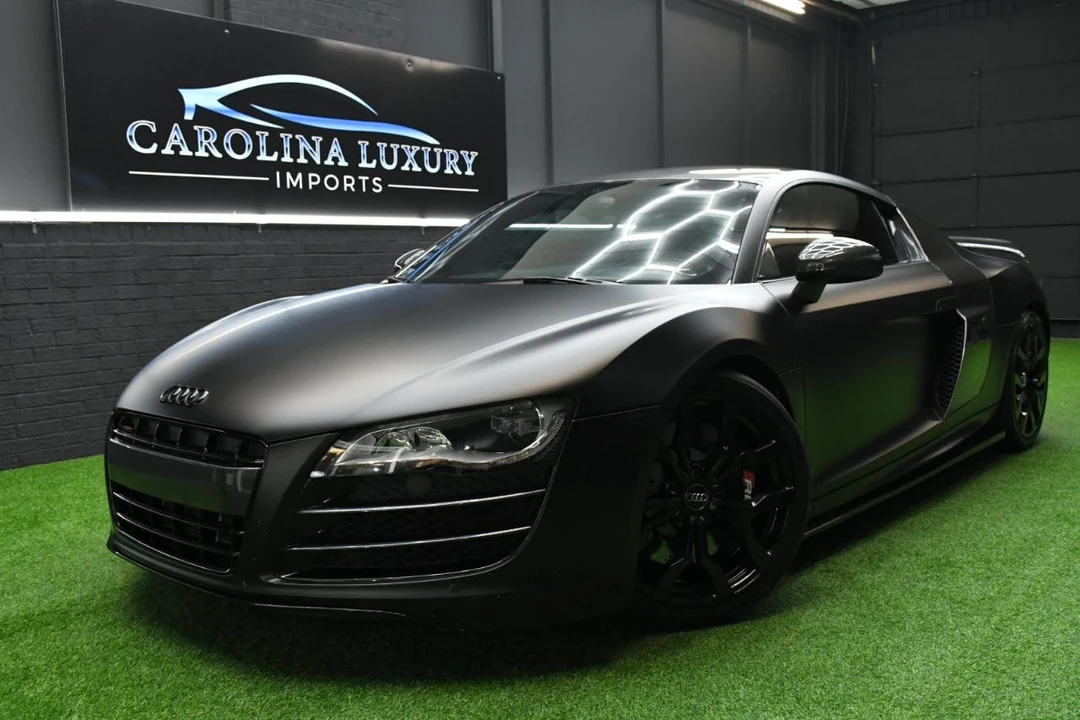 2010 Audi 42 R8 - Image 2 of 31
