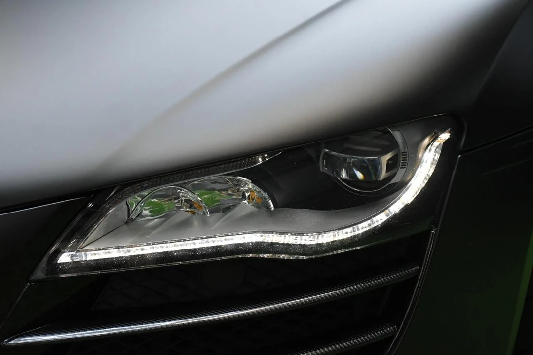 2010 Audi 42 R8 - Image 18 of 31