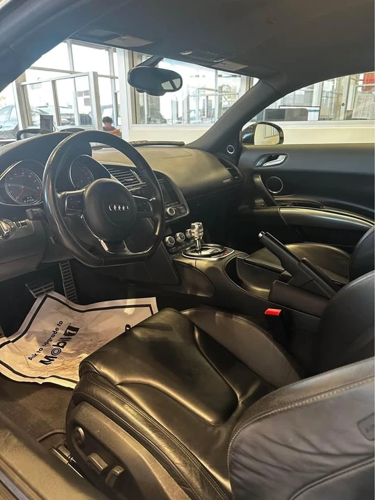 2010 Audi 42 R8 - Image 13 of 13