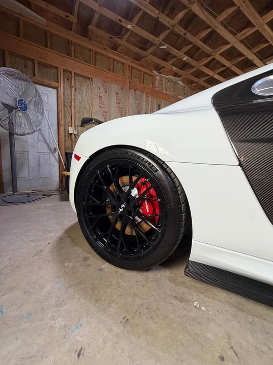 2010 Audi 42 R8 - Image 18 of 20