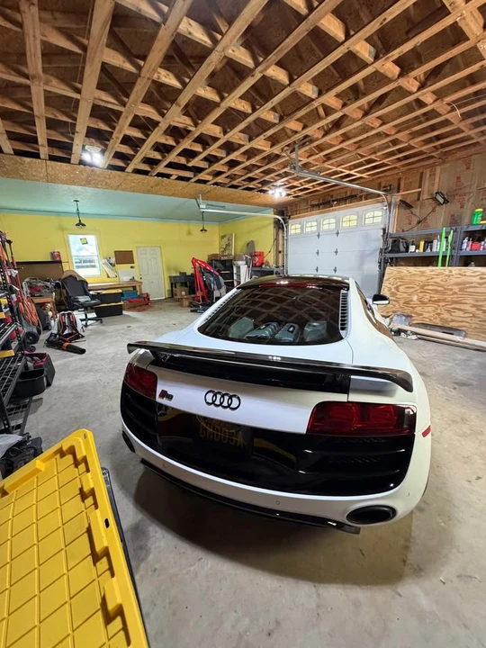 2010 Audi 42 R8 - Image 7 of 20