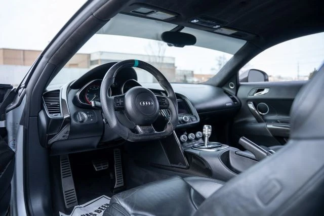2010 Audi 42 R8 - Image 2 of 18