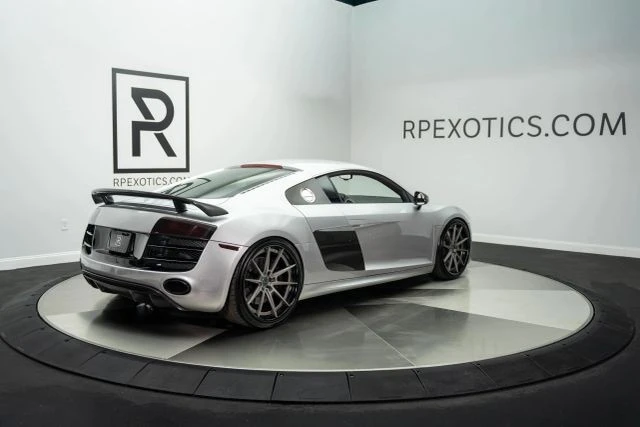 2010 Audi 42 R8 - Image 4 of 21