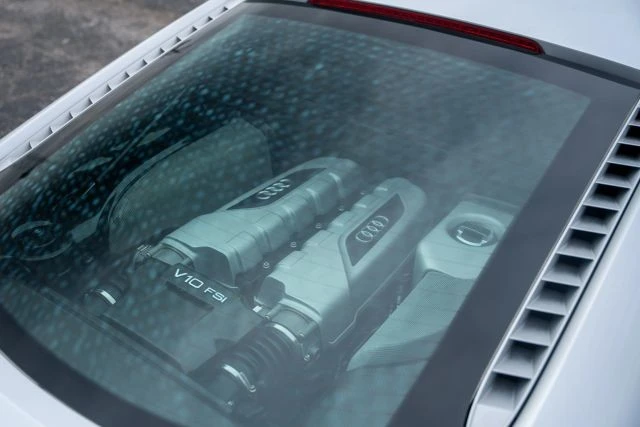 2010 Audi 42 R8 - Image 13 of 18