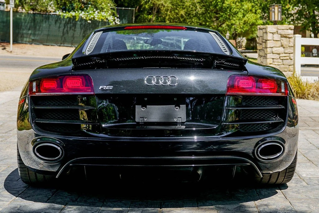 2010 Audi 42 R8 - Image 7 of 21