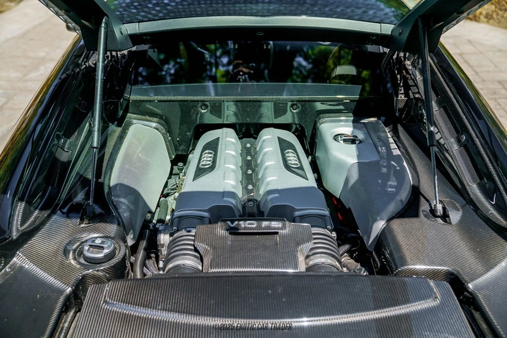 2010 Audi 42 R8 - Image 21 of 21