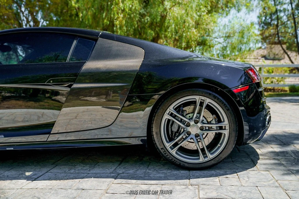 2010 Audi 42 R8 - Image 5 of 21