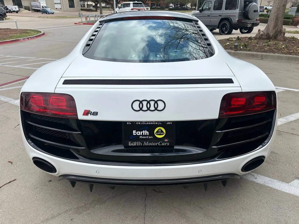 2010 Audi 42 R8 - Image 4 of 7
