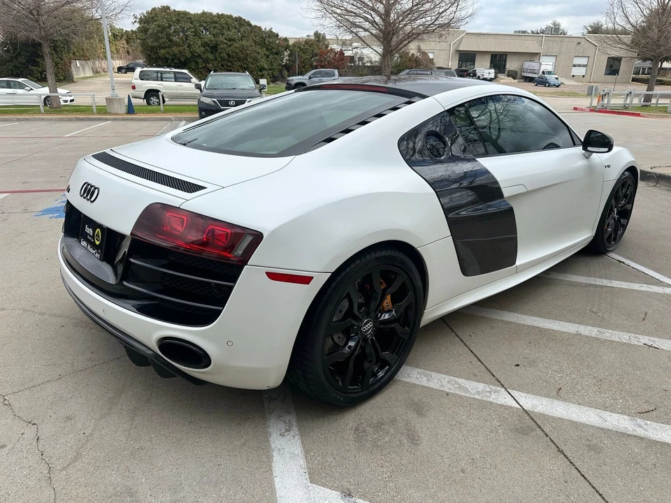 2010 Audi 42 R8 - Image 3 of 7