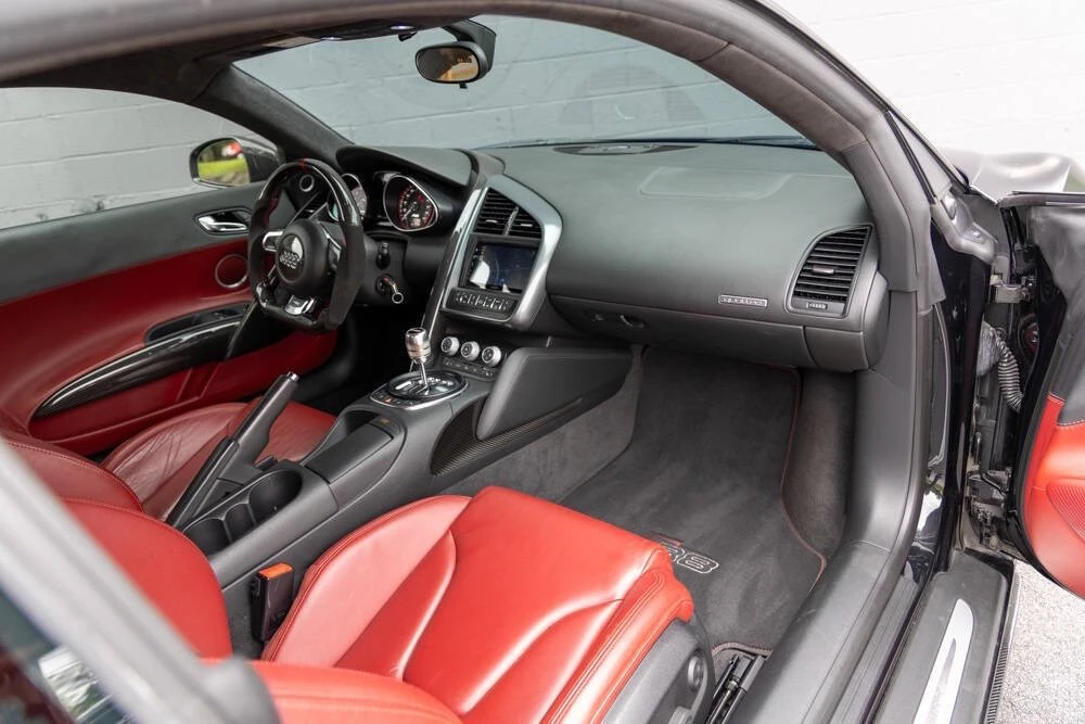 2010 Audi 42 R8 - Image 3 of 21