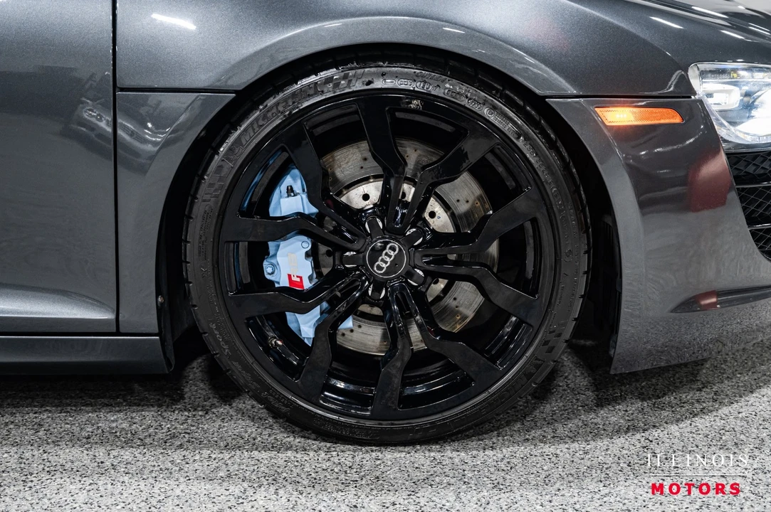 2010 Audi 42 R8 - Image 12 of 21