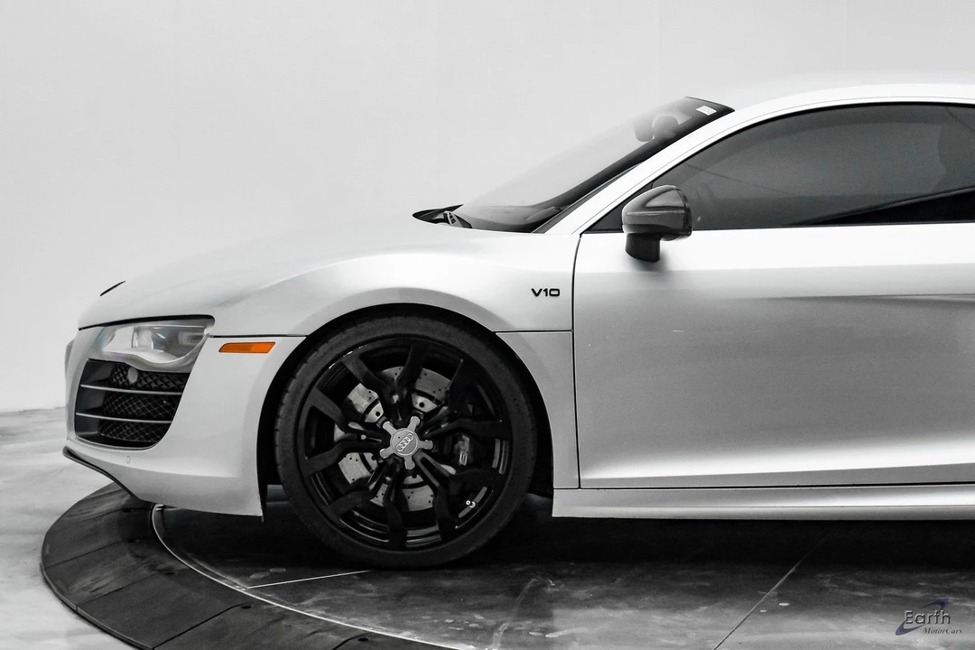 2010 Audi 42 R8 - Image 8 of 12