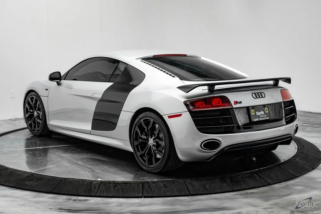 2010 Audi 42 R8 - Image 10 of 12
