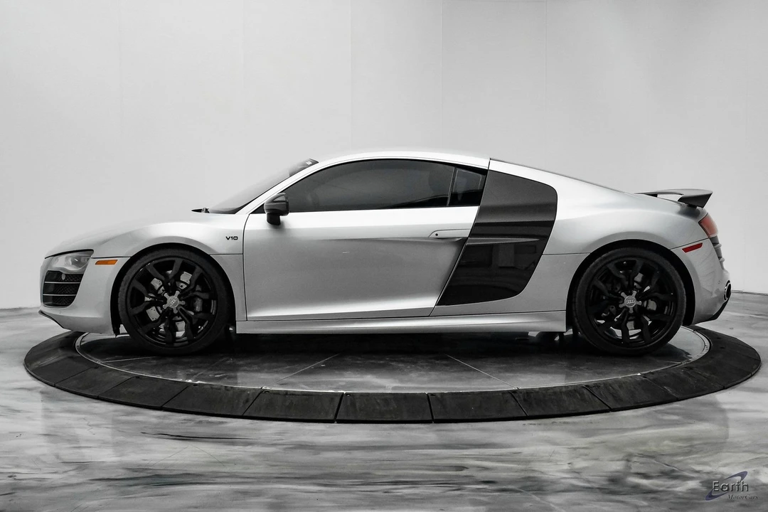 2010 Audi 42 R8 - Image 7 of 12