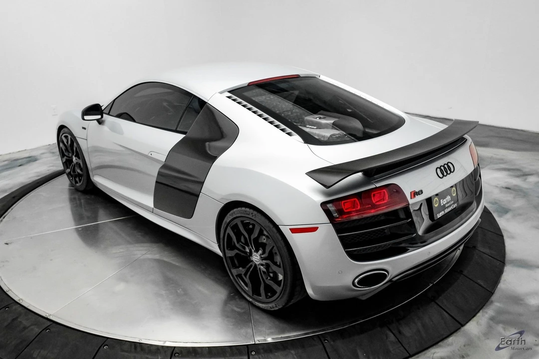 2010 Audi 42 R8 - Image 12 of 12