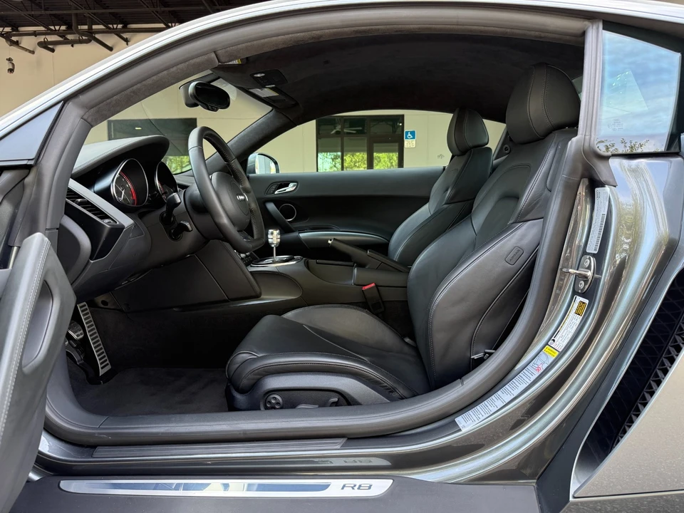 2010 Audi 42 R8 - Image 19 of 31