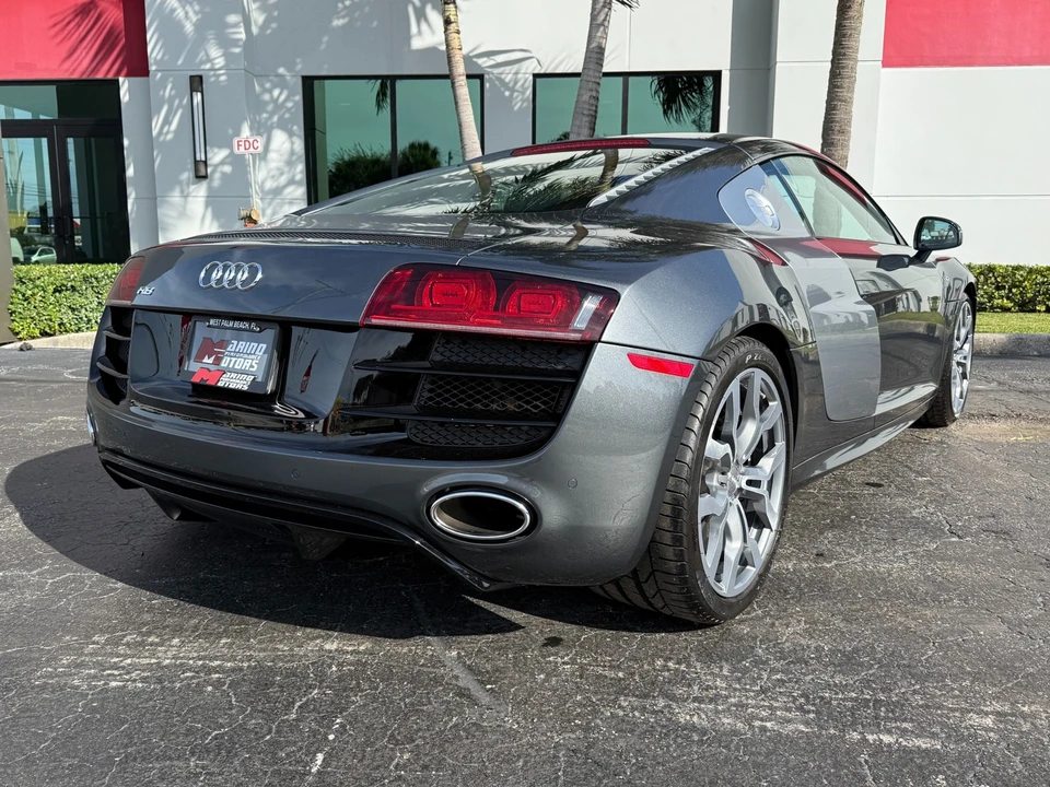 2010 Audi 42 R8 - Image 18 of 21
