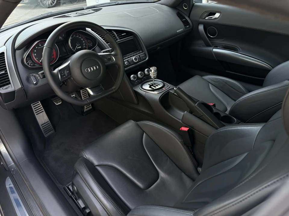 2010 Audi 42 R8 - Image 20 of 21