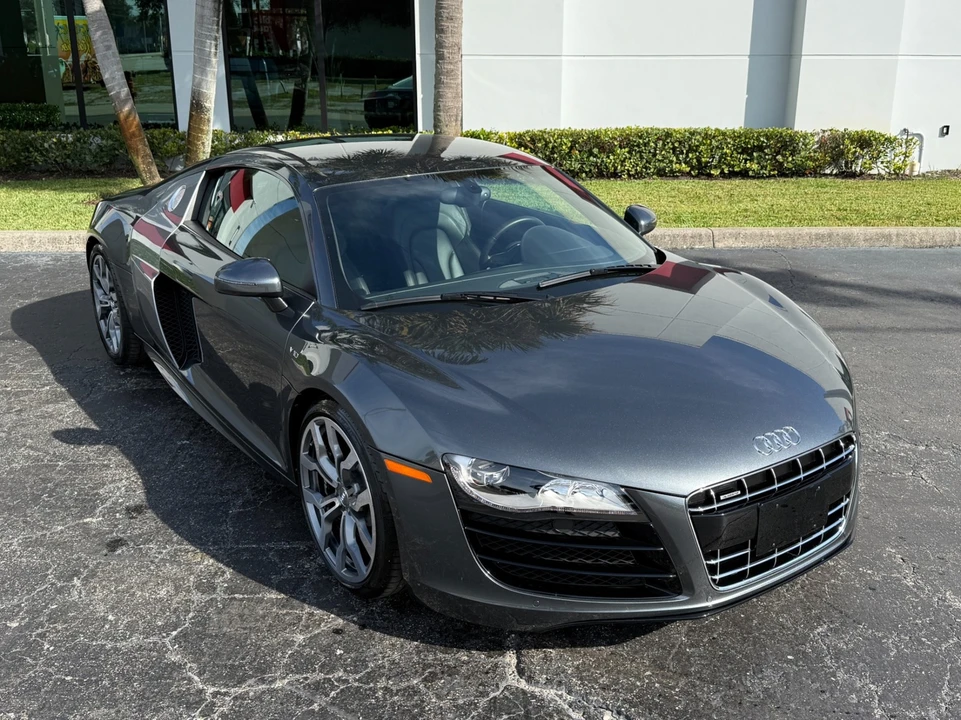 2010 Audi 42 R8 - Image 5 of 21