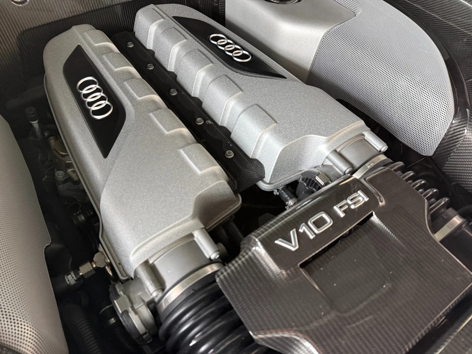 2010 Audi 42 R8 - Image 29 of 31