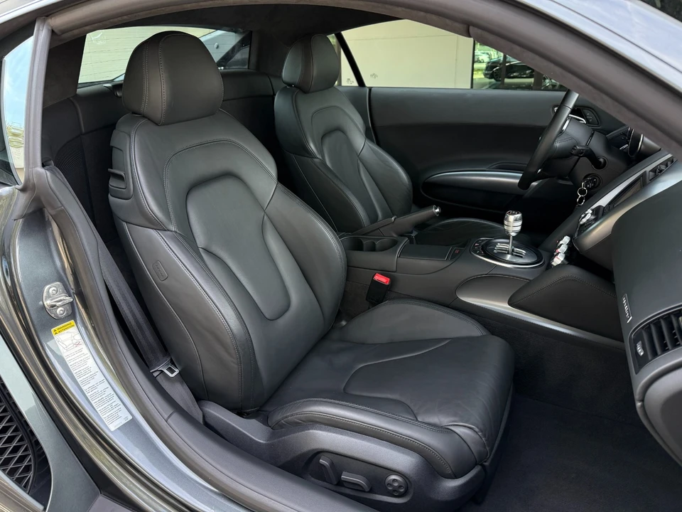 2010 Audi 42 R8 - Image 24 of 31