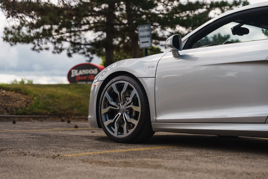 2010 Audi 42 R8 - Image 13 of 31