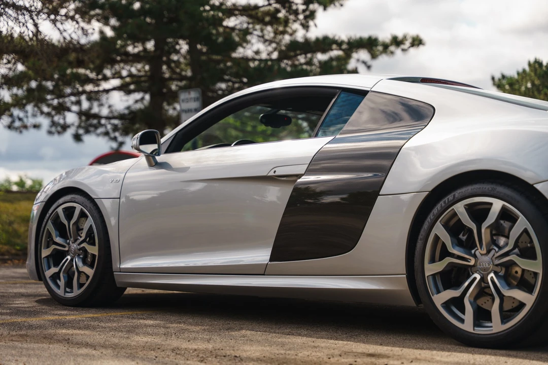 2010 Audi 42 R8 - Image 12 of 31