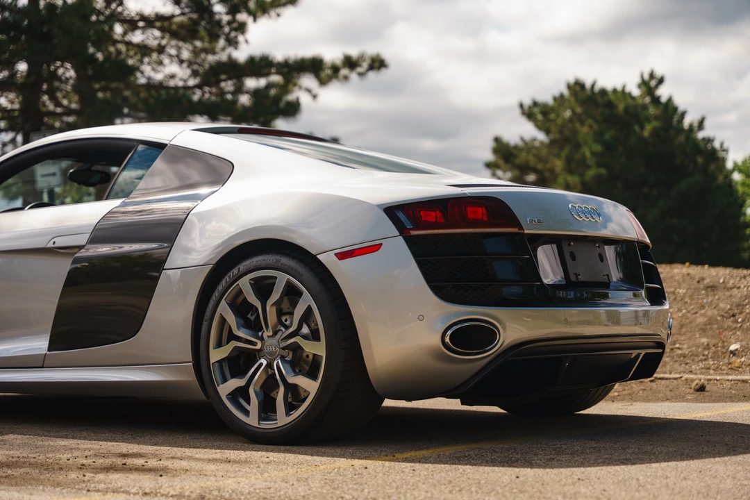 2010 Audi 42 R8 - Image 11 of 31