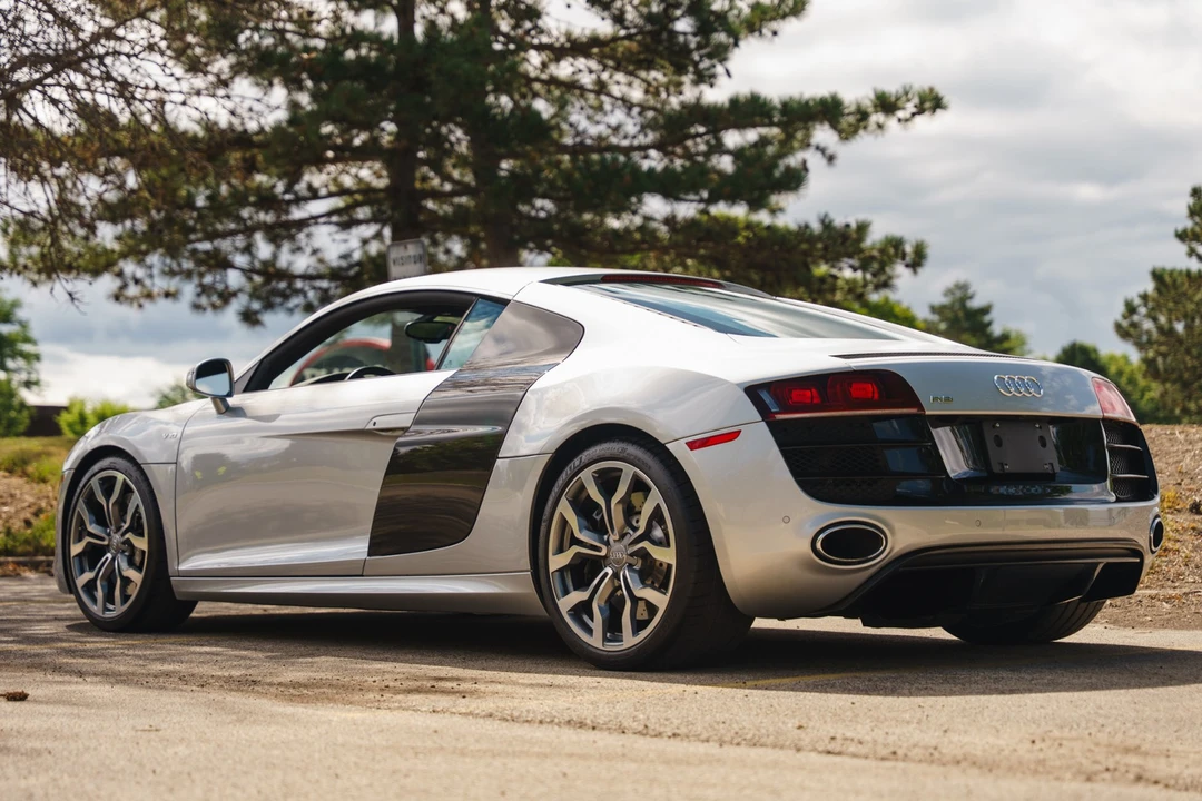 2010 Audi 42 R8 - Image 10 of 31