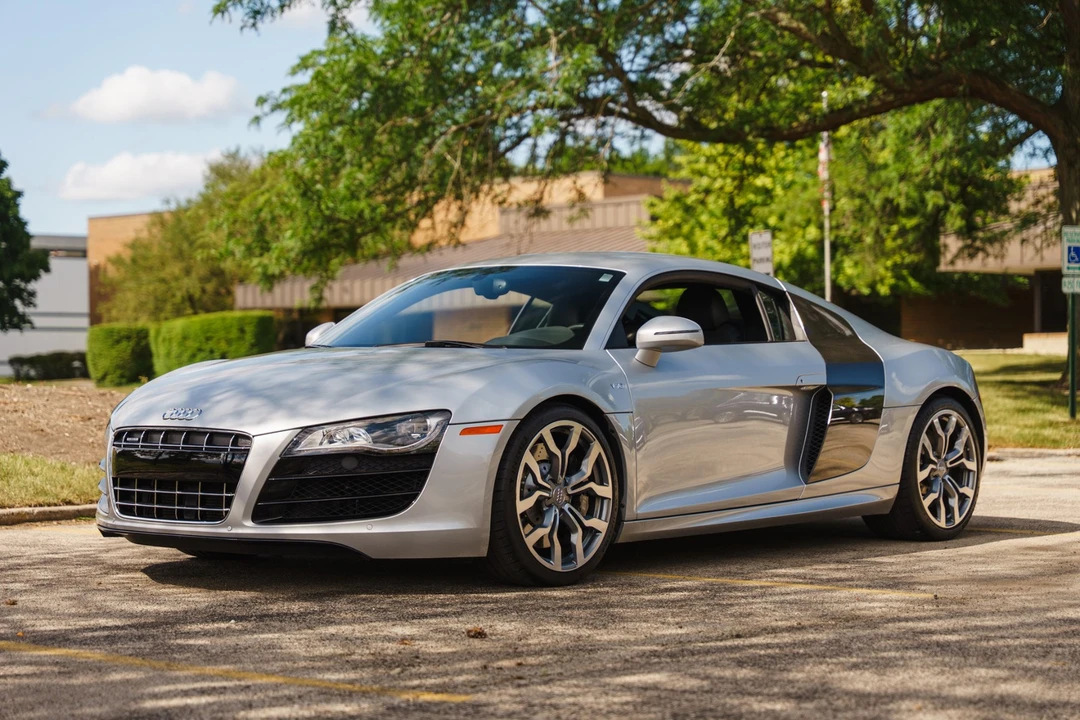 2010 Audi 42 R8 - Image 6 of 31