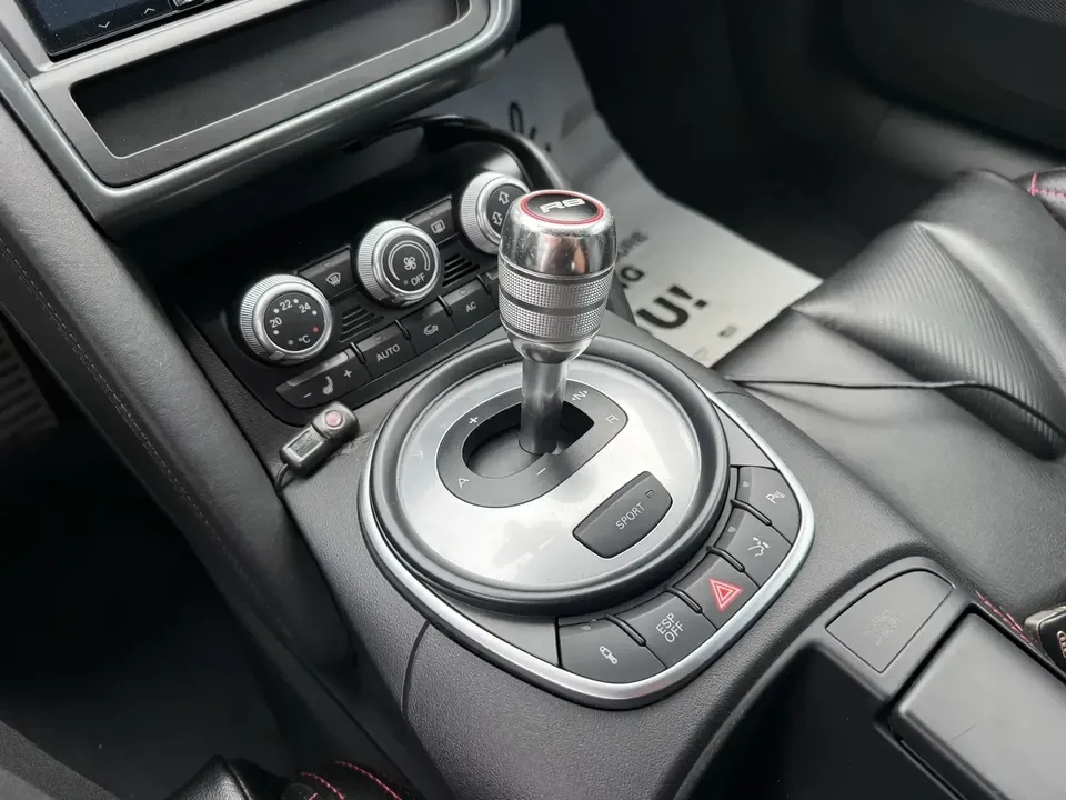 2010 Audi 42 R8 - Image 13 of 14