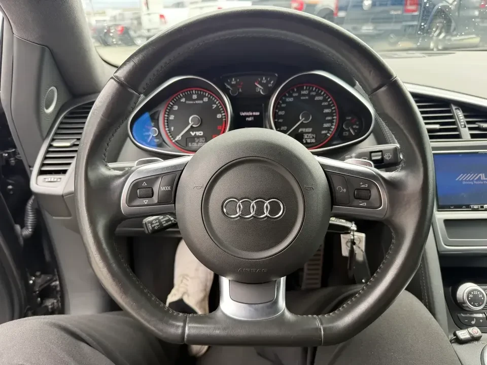 2010 Audi 42 R8 - Image 9 of 14