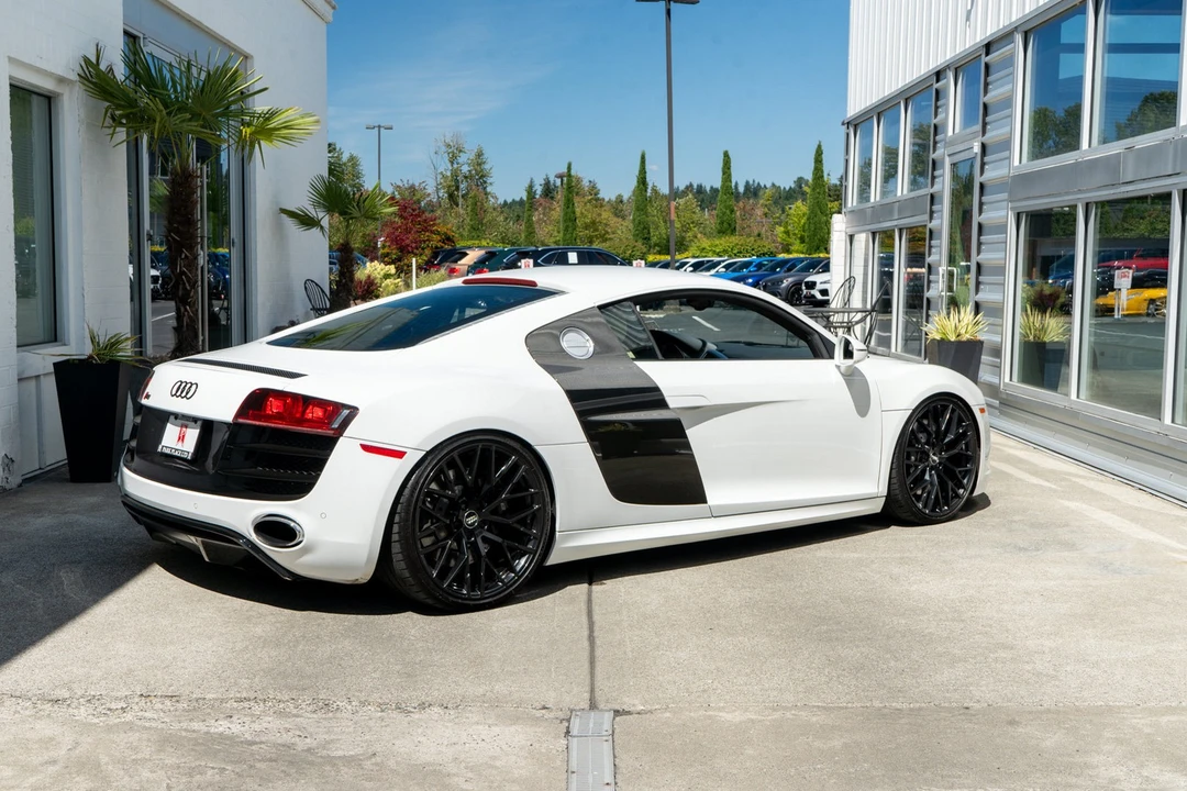 2010 Audi 42 R8 - Image 6 of 31