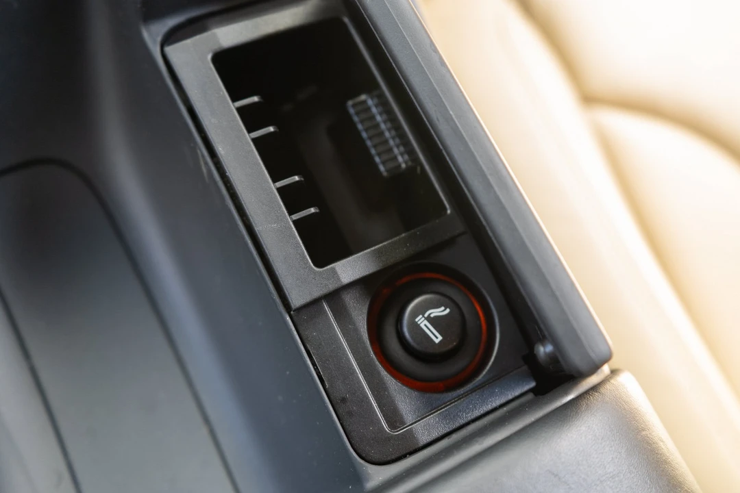 2010 Audi 42 R8 - Image 26 of 31