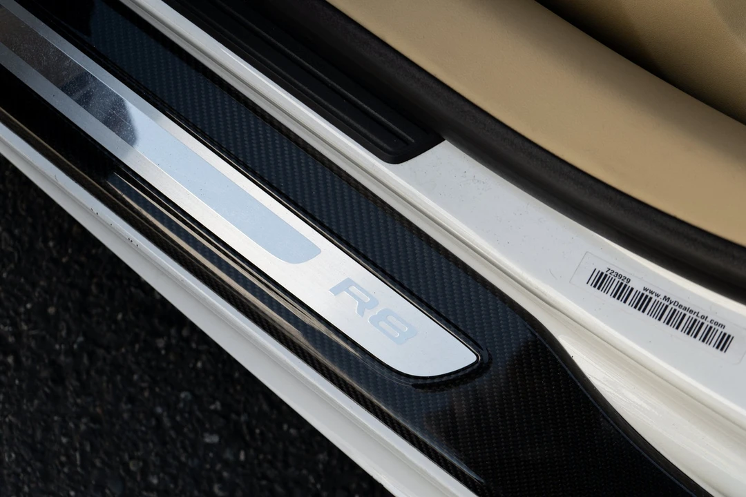 2010 Audi 42 R8 - Image 11 of 31