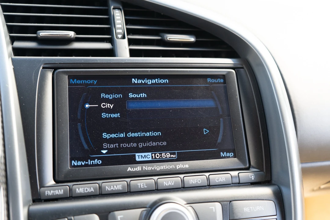 2010 Audi 42 R8 - Image 19 of 31
