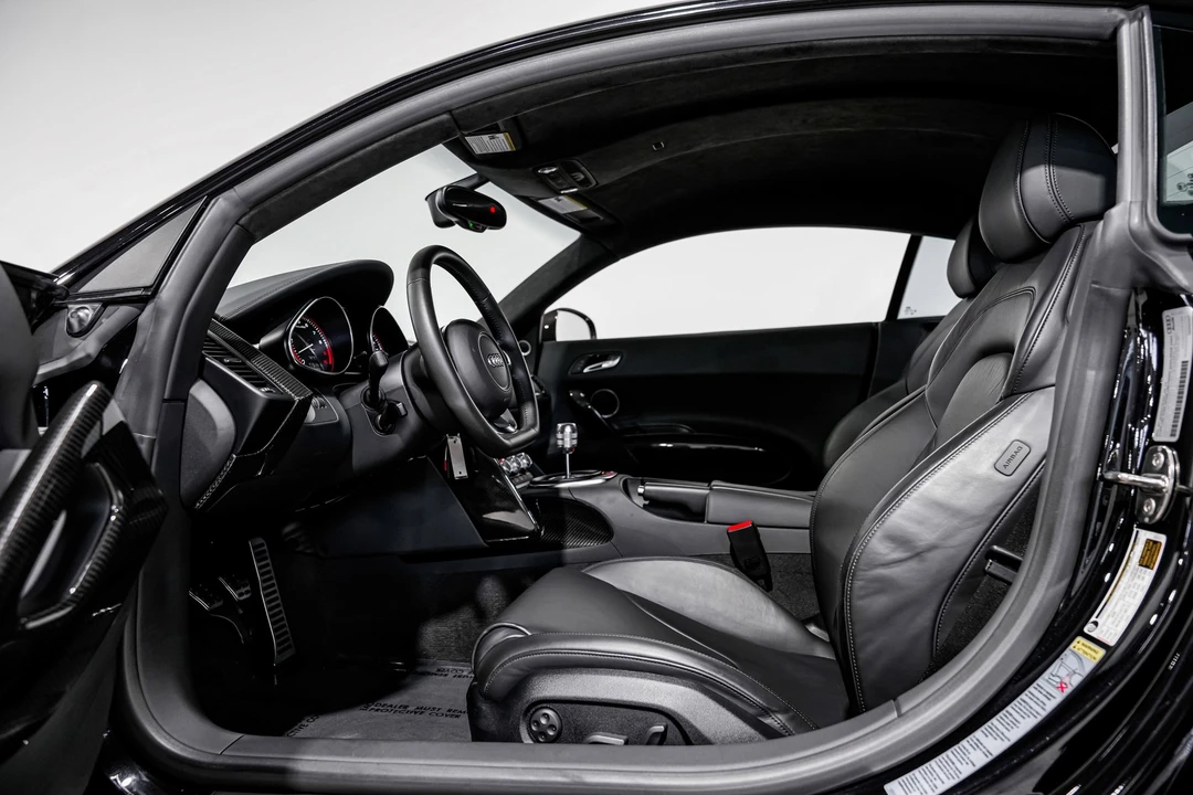 2010 Audi 42 R8 - Image 17 of 21