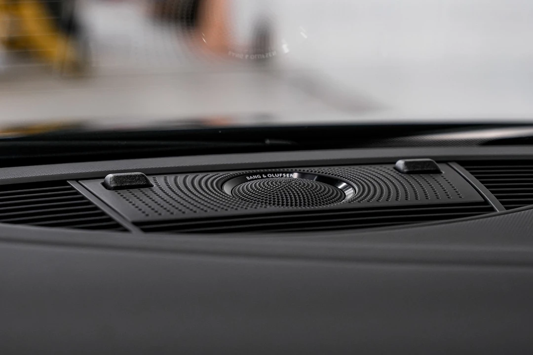 2010 Audi 42 R8 - Image 11 of 21