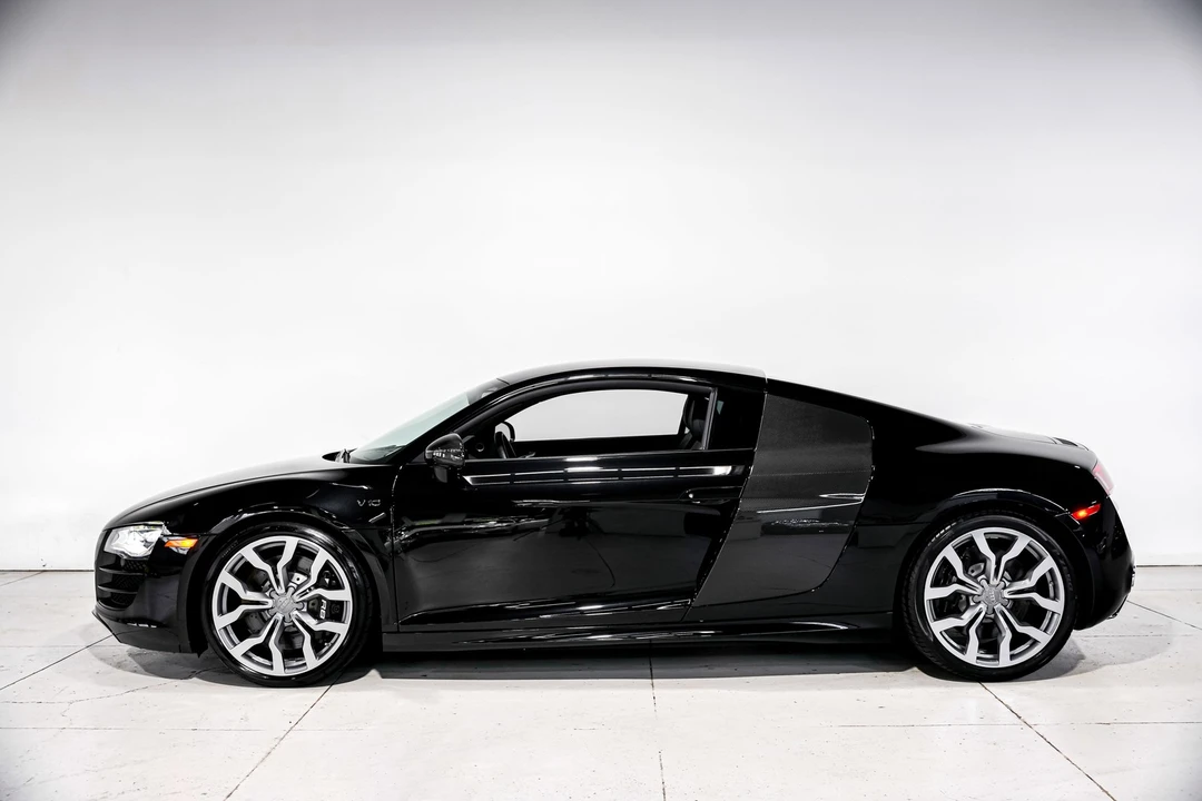 2010 Audi 42 R8 - Image 7 of 21