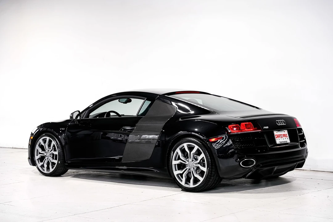 2010 Audi 42 R8 - Image 8 of 21